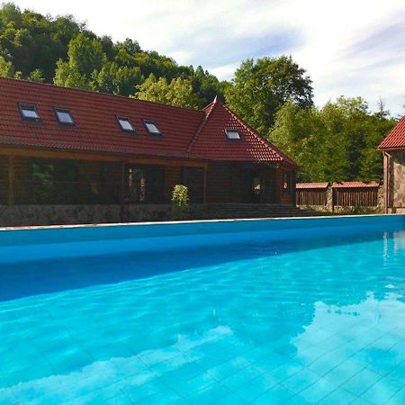 Ferienwohnung Darino Rodnikovka Exterior foto